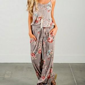⭐Tan Floral Jumpsuit.